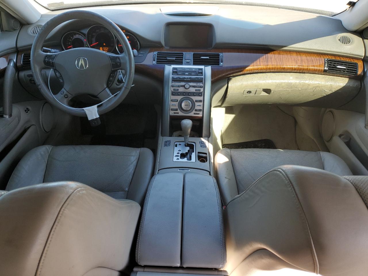 2005 Acura RL - Image 8
