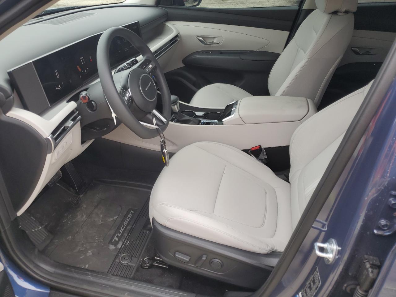 2025 Hyundai Tucson - Image 7