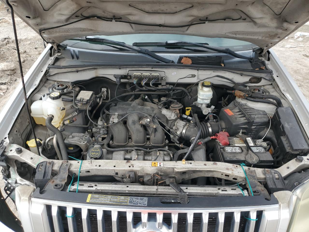 2008 Mercury Mariner - Image 12