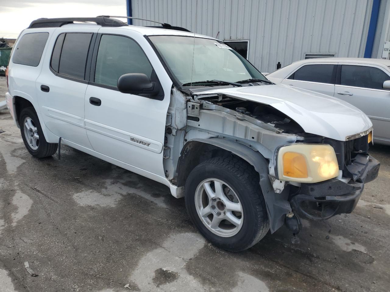 2004 GMC Envoy - Image 4