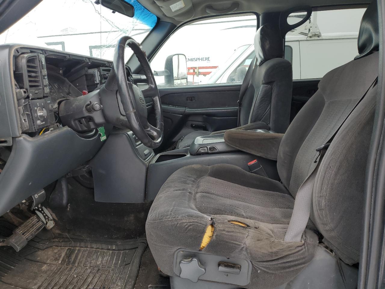 2002 Chevrolet Silverado - Image 7