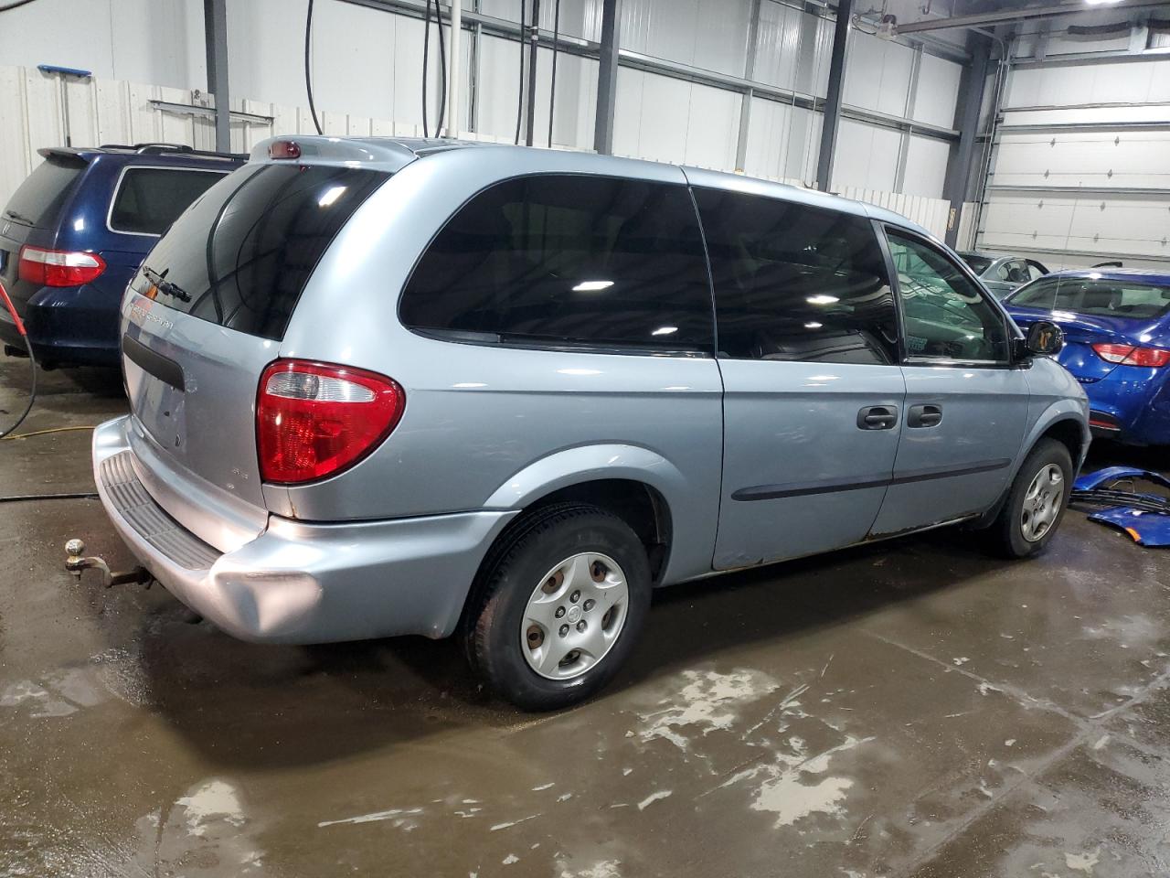 2003 Dodge Caravan - Image 3