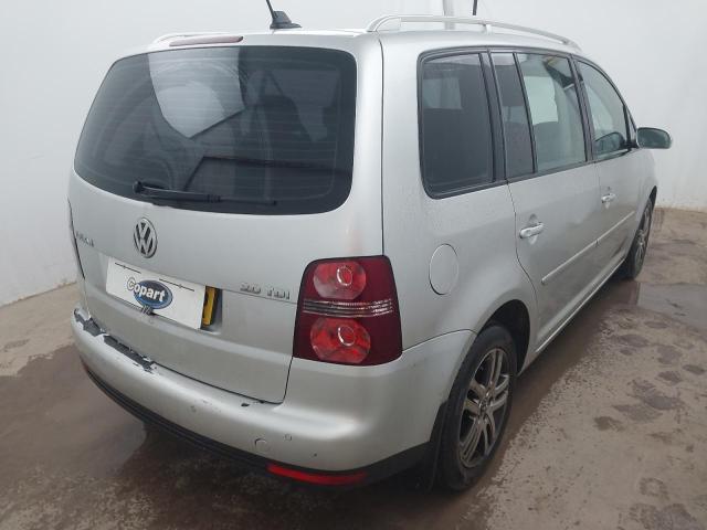 2009 VOLKSWAGEN TOURAN SE