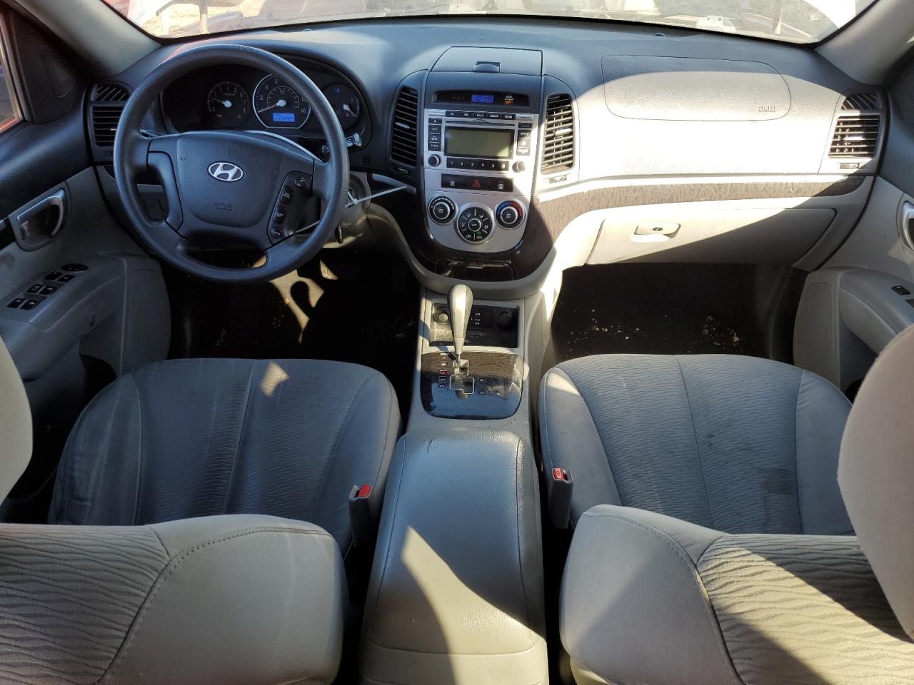 2009 Hyundai Santa Fe - Image 8
