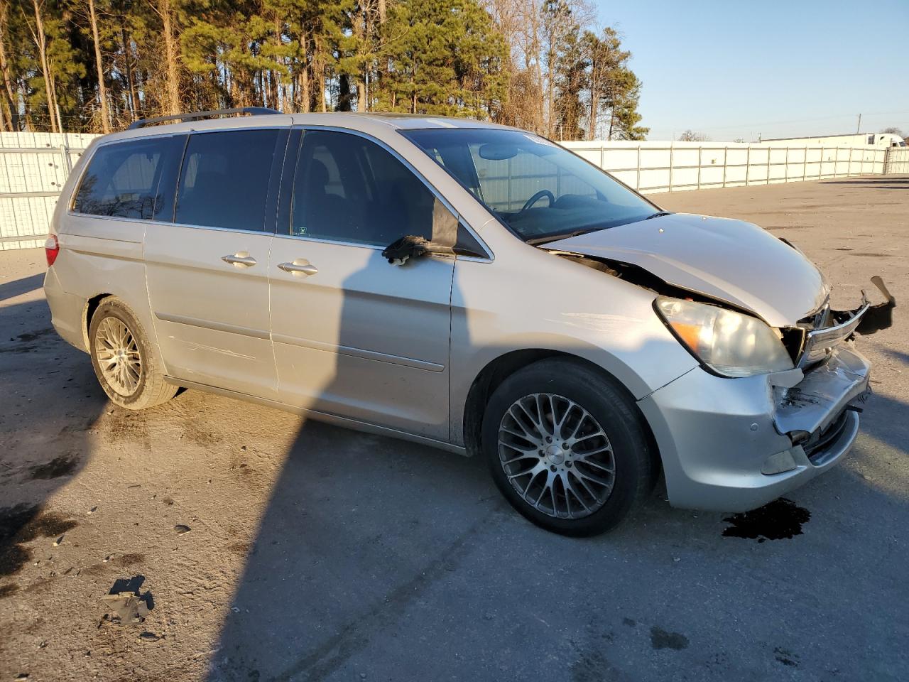 2005 Honda Odyssey - Image 4