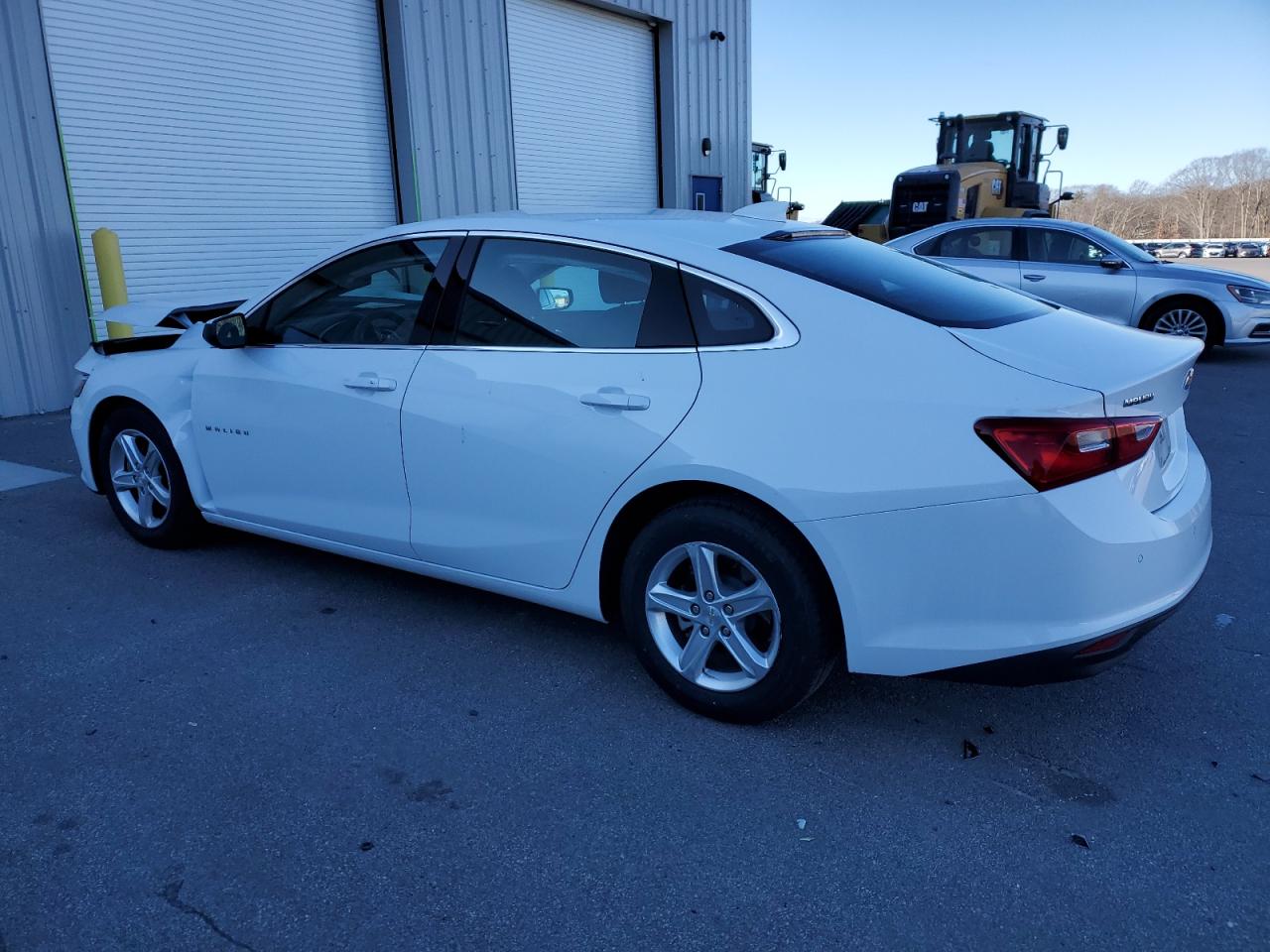 2023 Chevrolet Malibu - Image 2