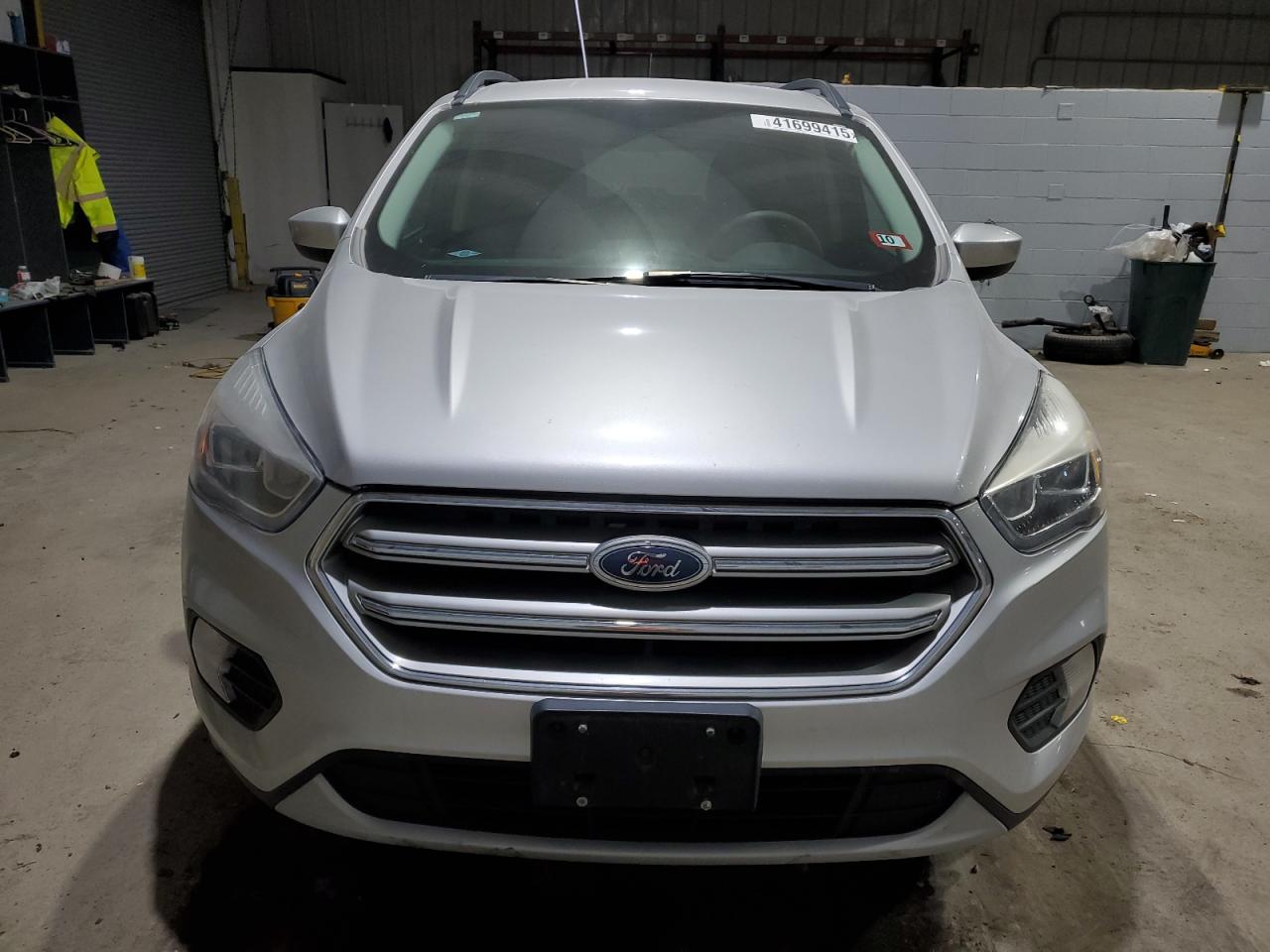 VIN 1FMCU0GD6HUA36768 2017 FORD ESCAPE no.5