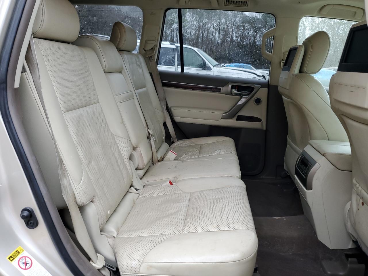2012 Lexus GX - Image 11