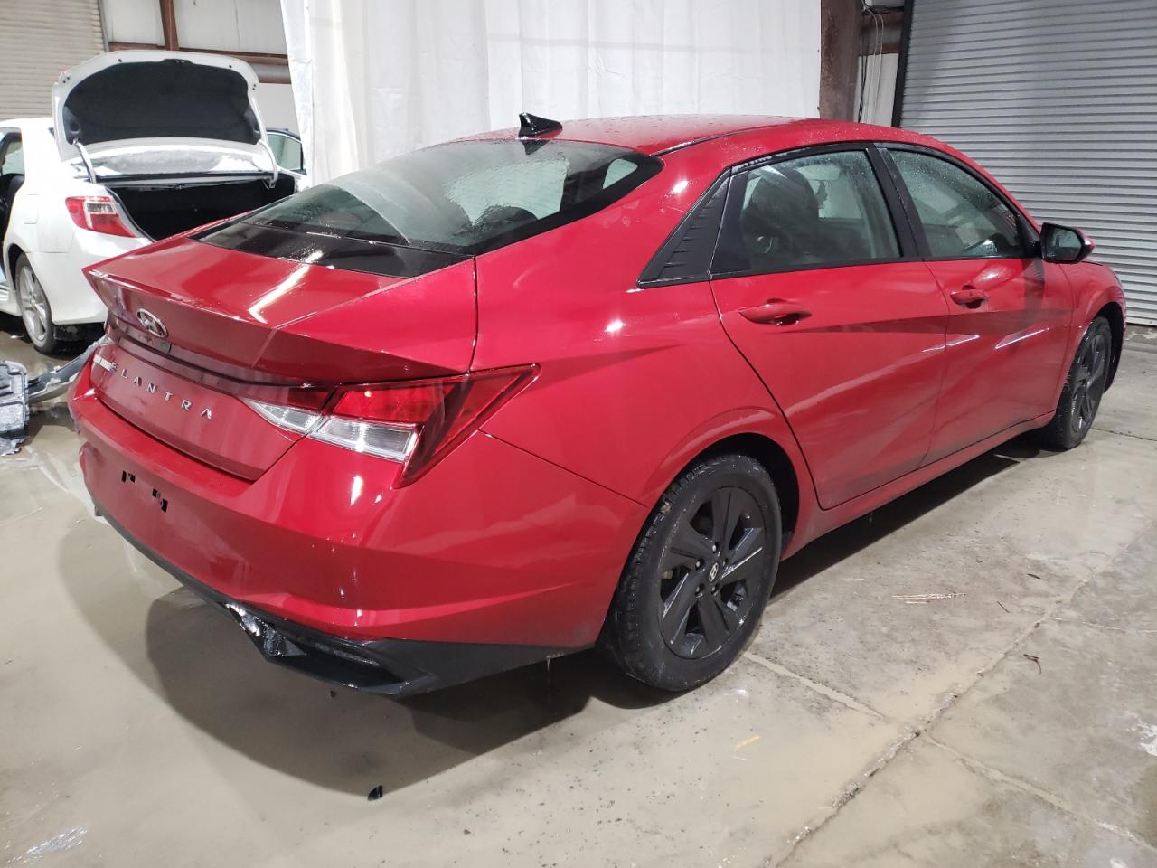 2021 Hyundai Elantra - Image 3