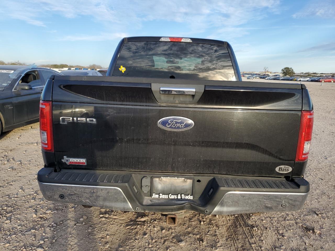 2015 Ford F-150 - Image 6