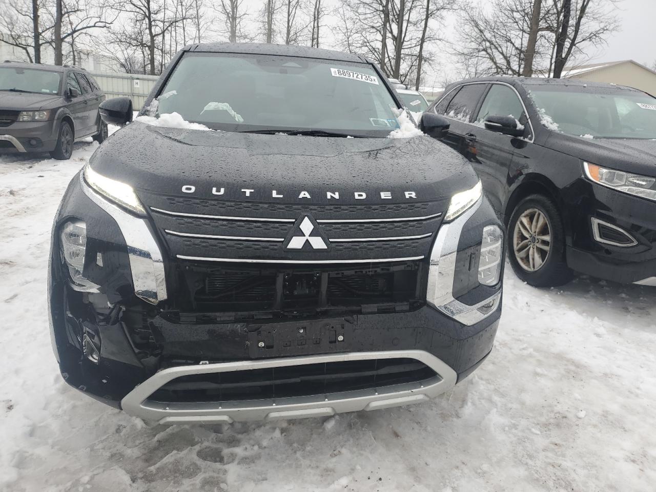 2024 Mitsubishi Outlander - Image 5