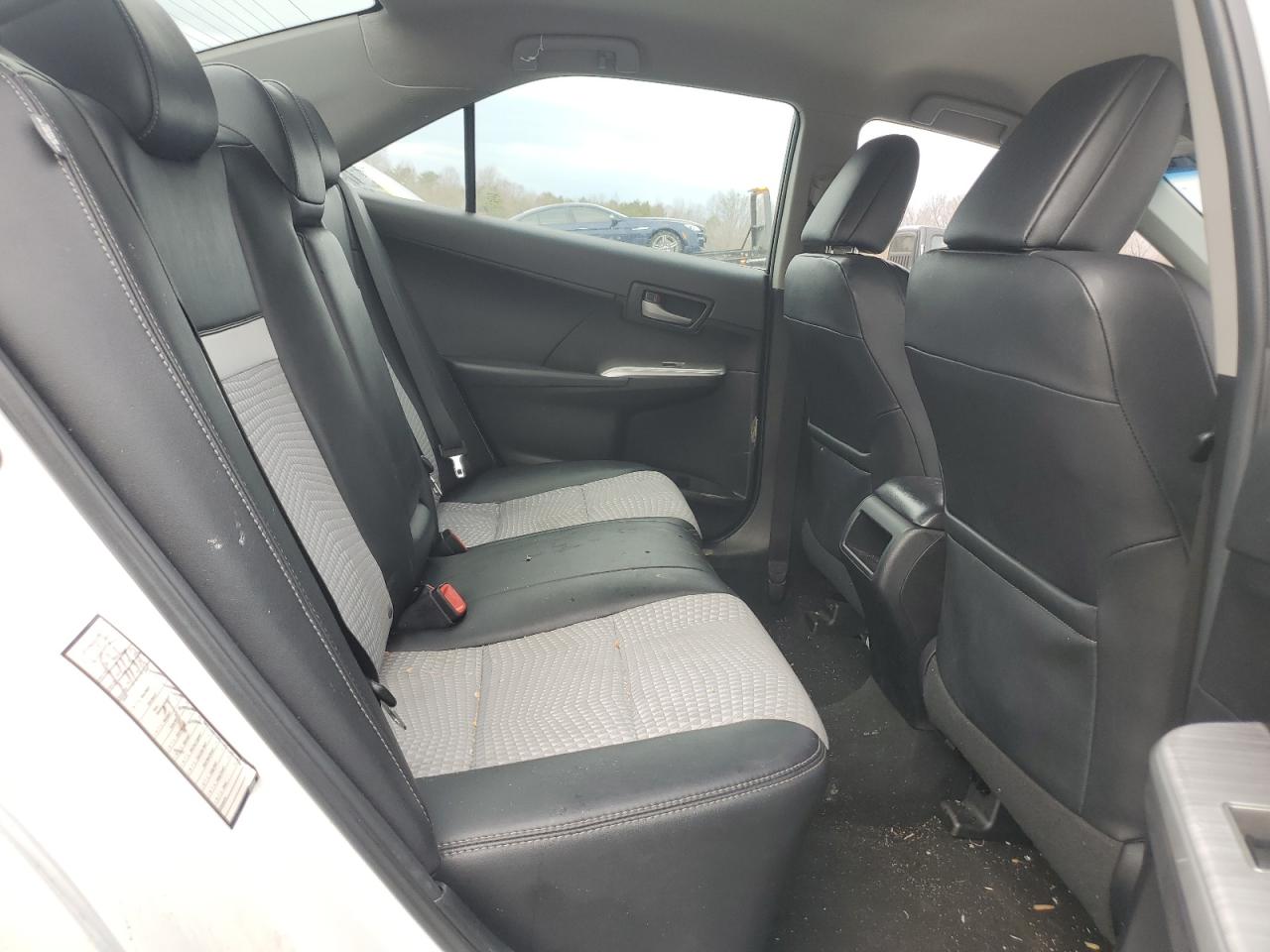 2012 Toyota Camry - Image 10