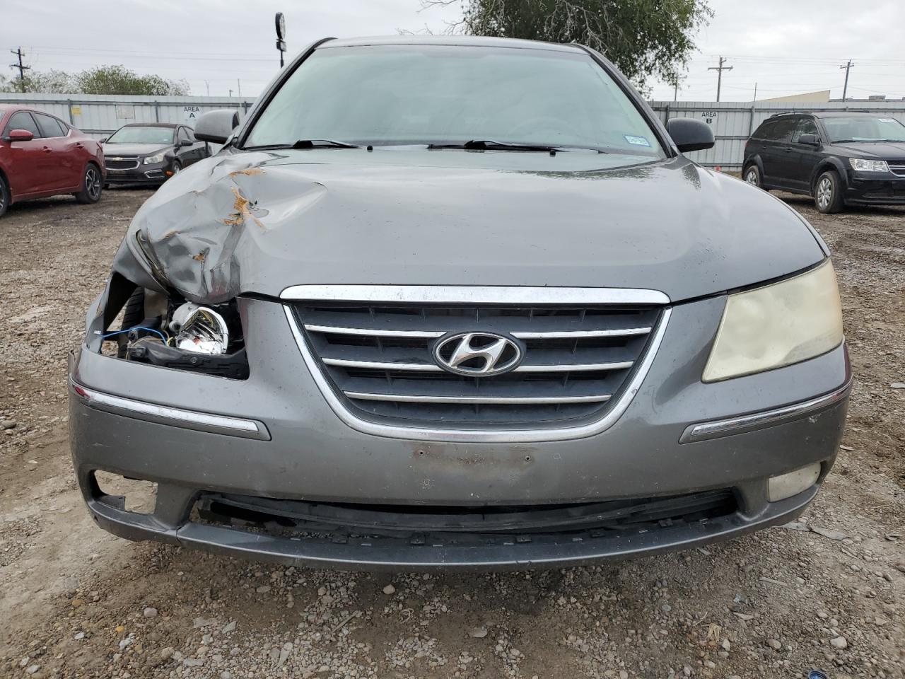 2009 Hyundai Sonata - Image 5
