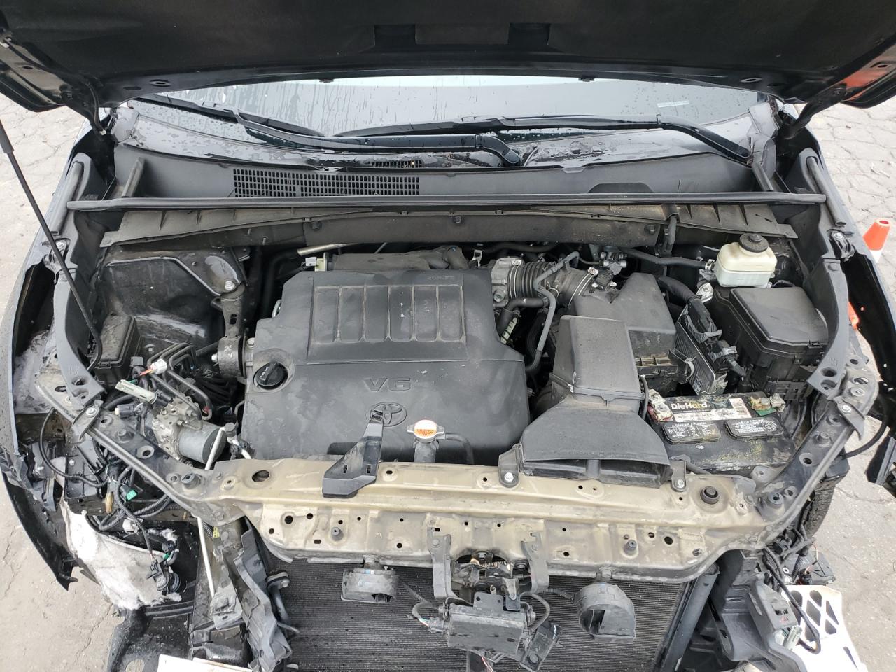 2016 Toyota Highlander - Image 12
