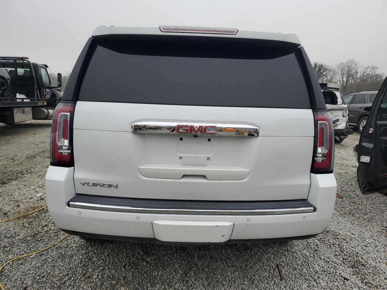 VIN 1GKS1CKJ0GR317347 2016 GMC YUKON no.6