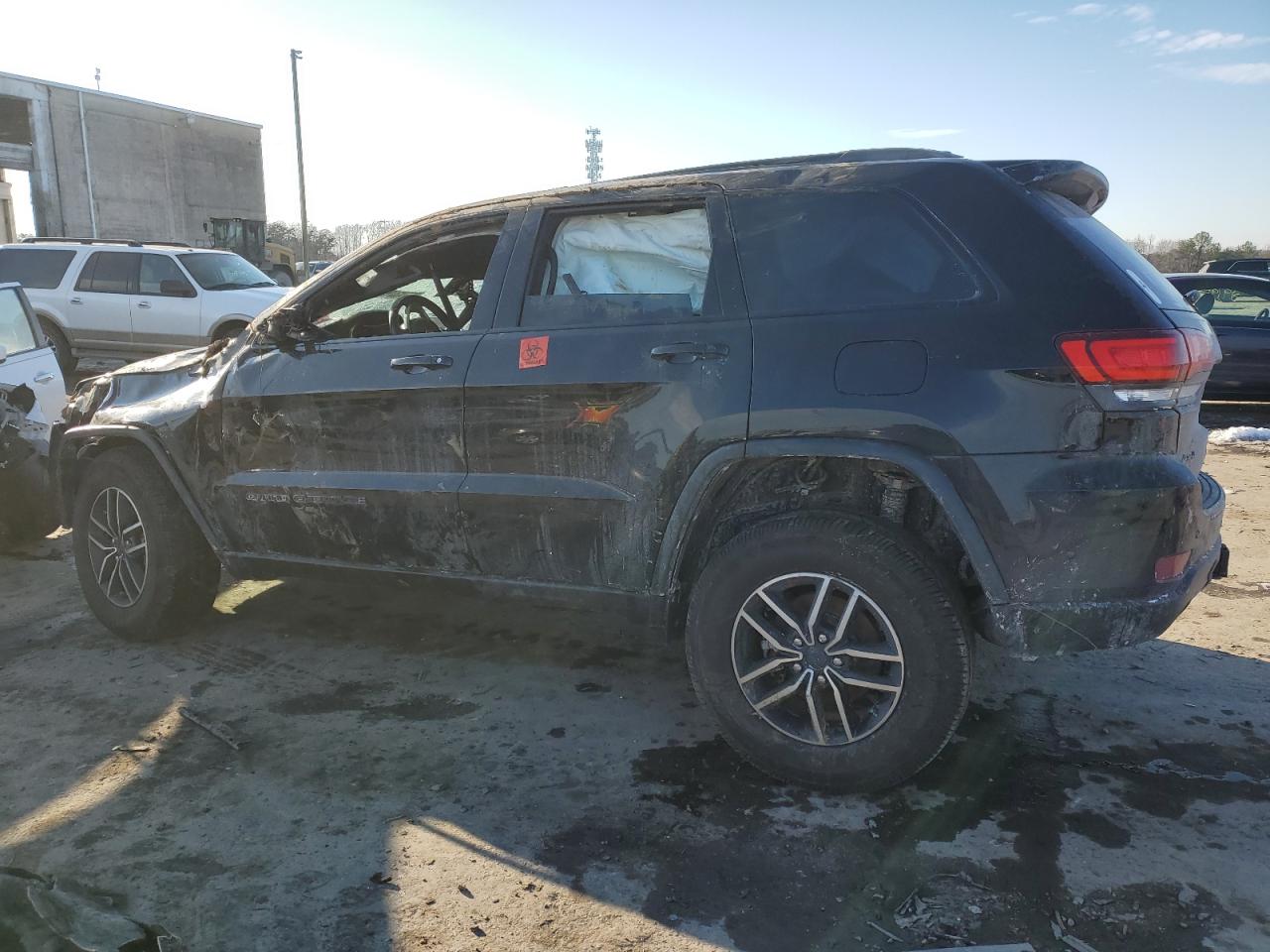 2019 Jeep Grand Cherokee - Image 2