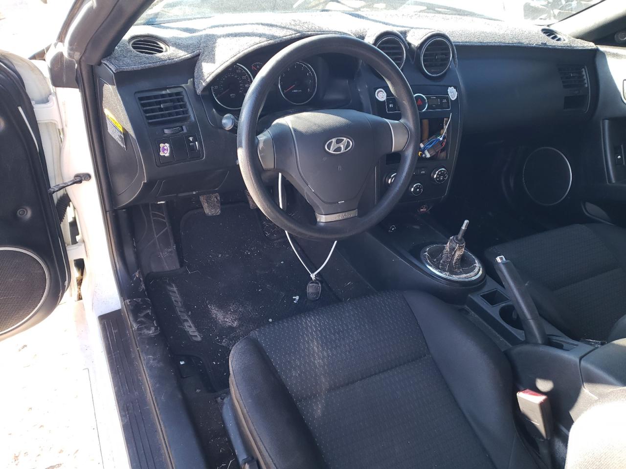 2008 Hyundai Tiburon - Image 8