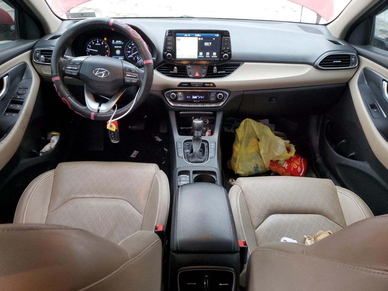 2018 Hyundai Elantra - Image 8