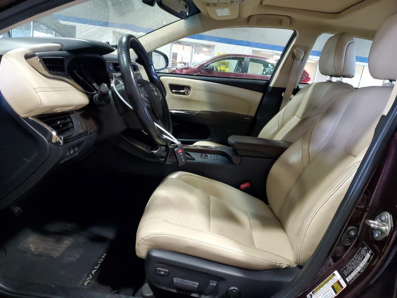 2014 Toyota Avalon - Image 7