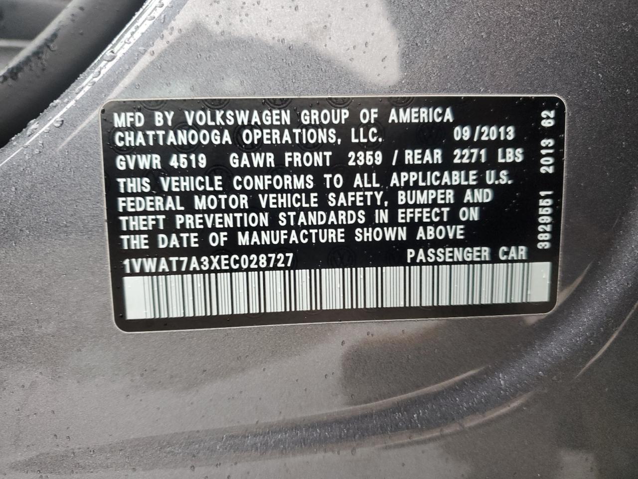 2014 Volkswagen Passat - Image 13