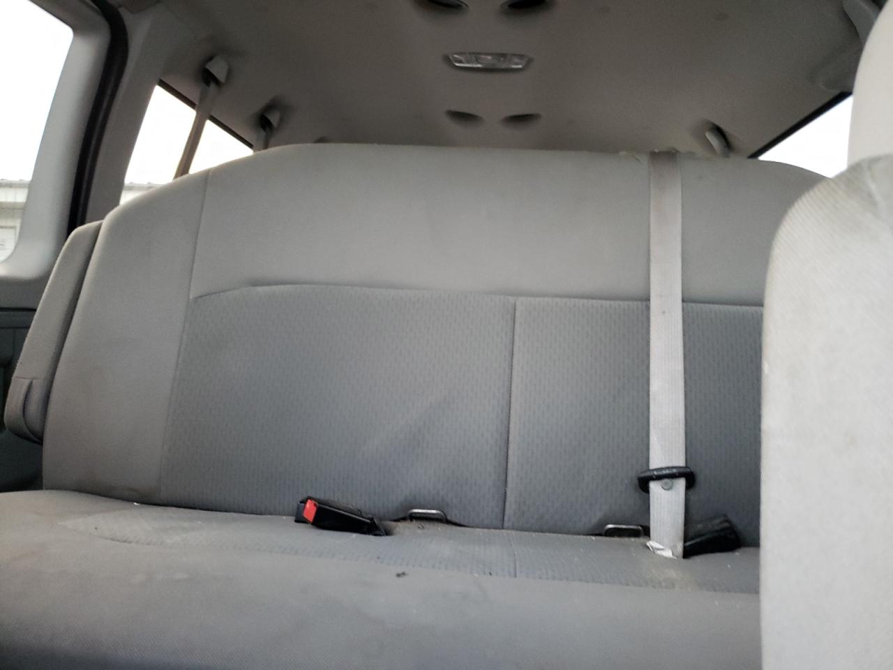 2014 Ford Econoline - Image 10
