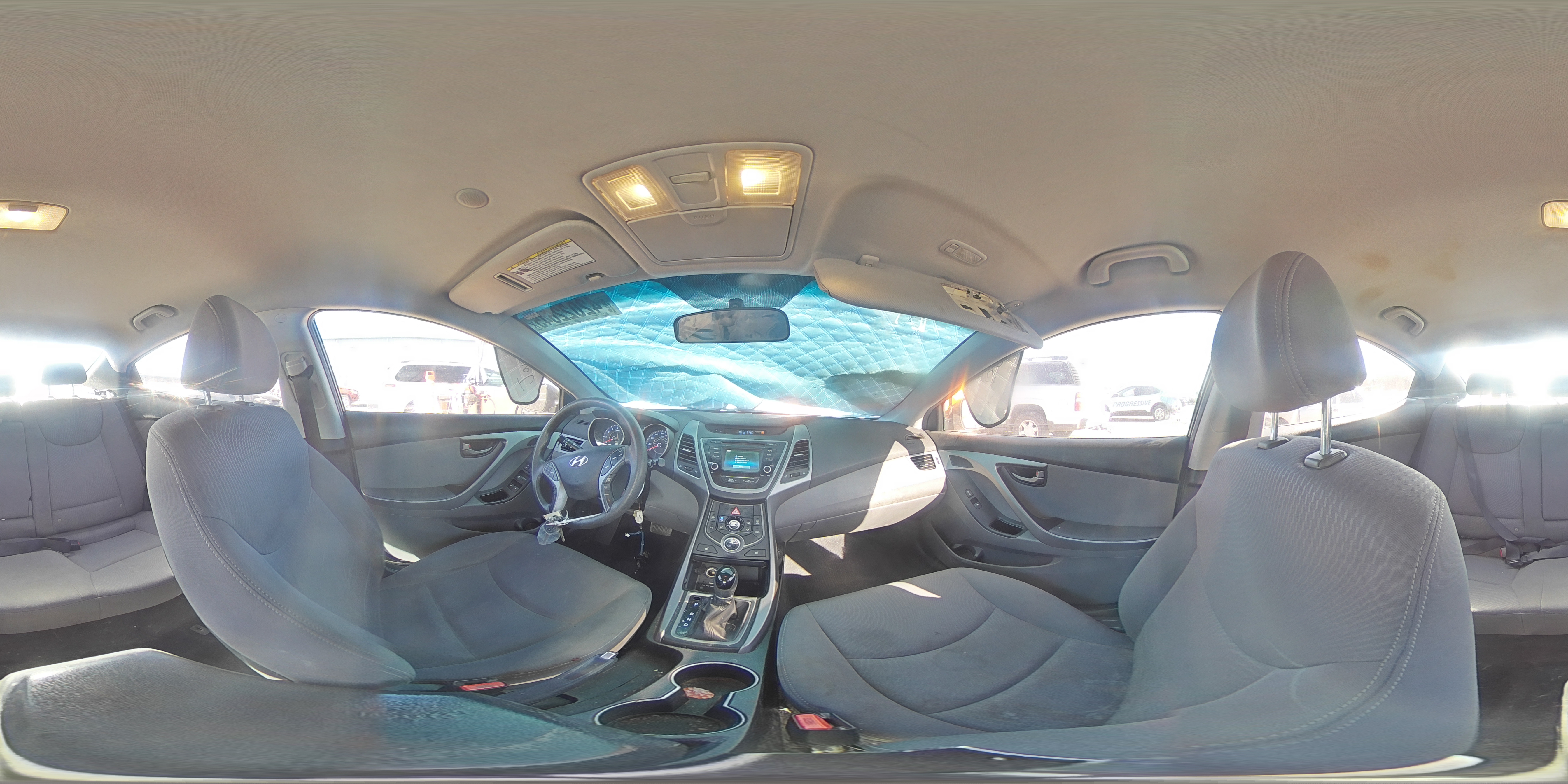2014 Hyundai Elantra - Image 14