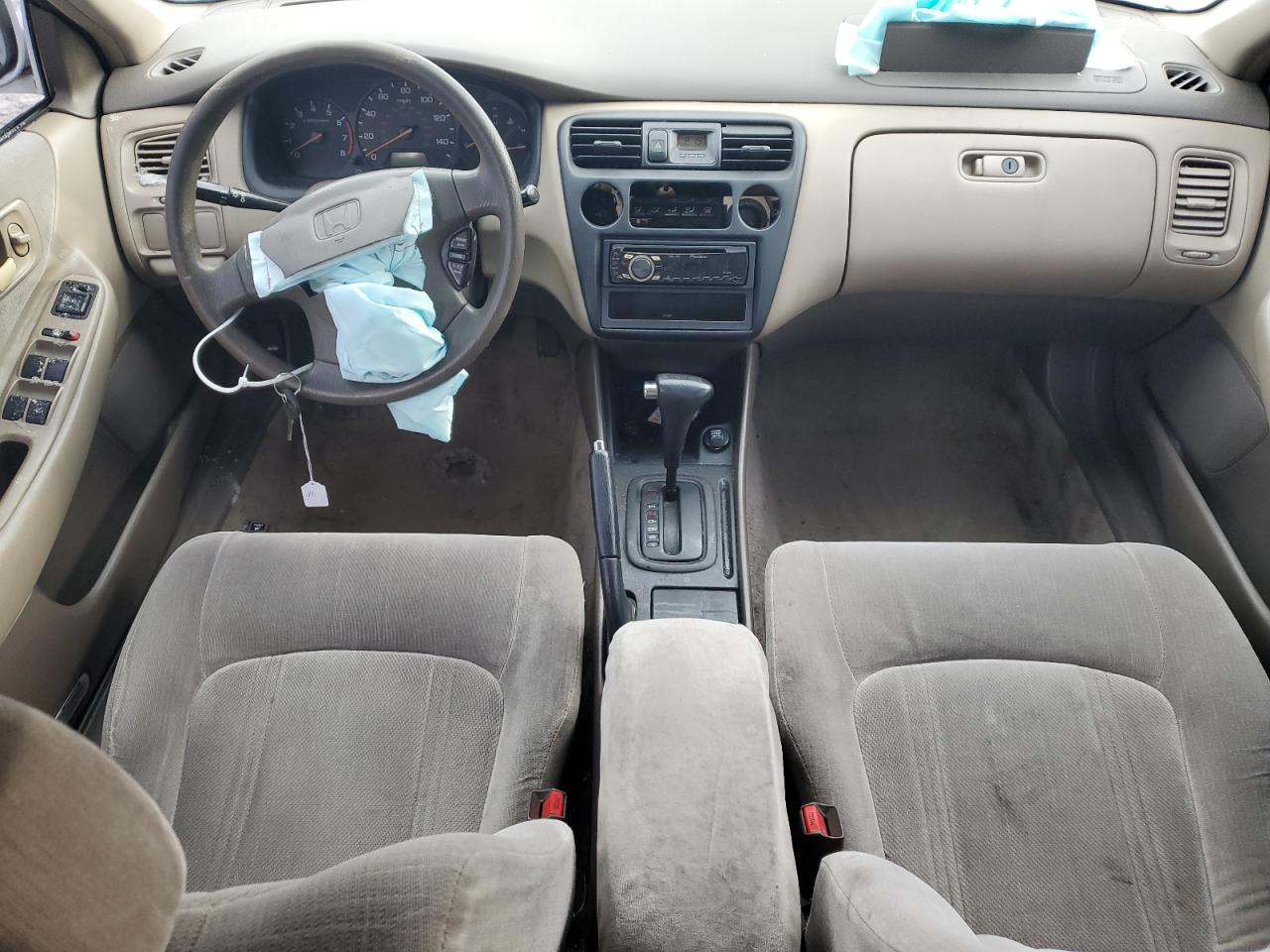 1999 Honda Accord - Image 8
