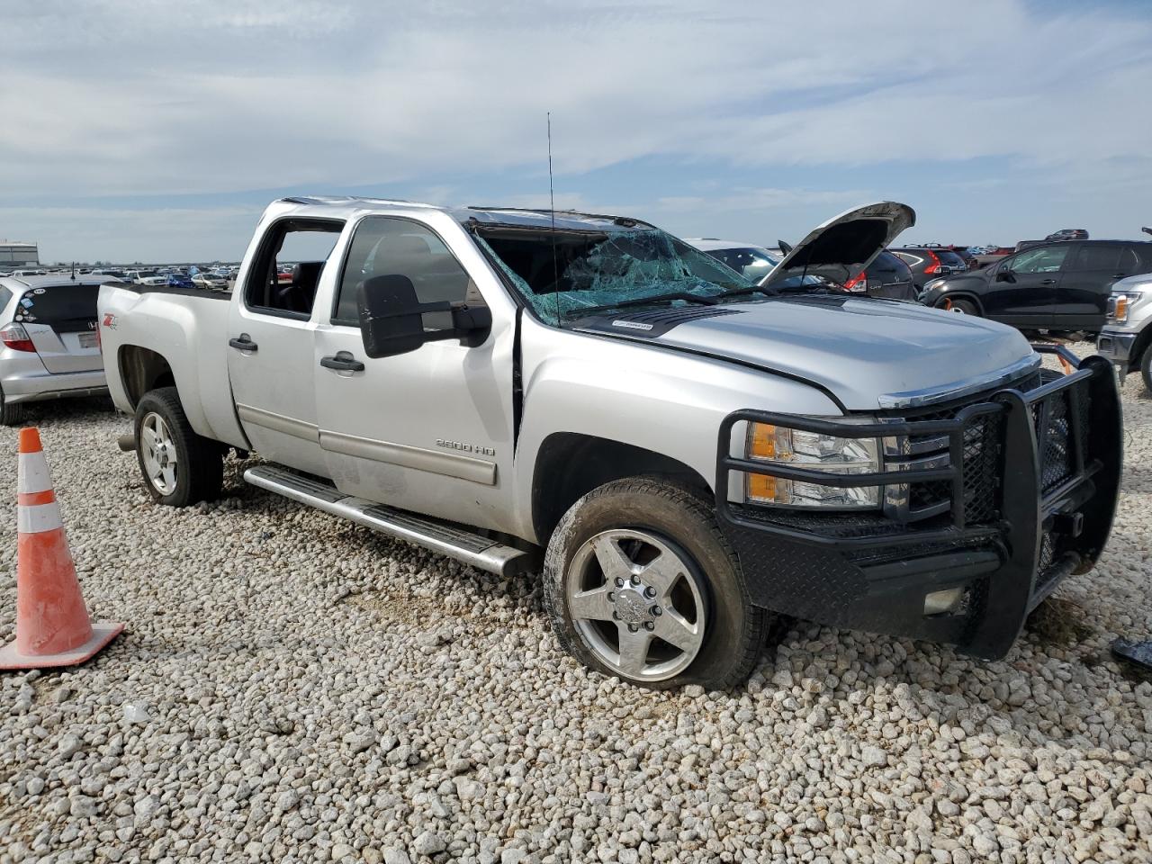 2014 Chevrolet Silverado - Image 4
