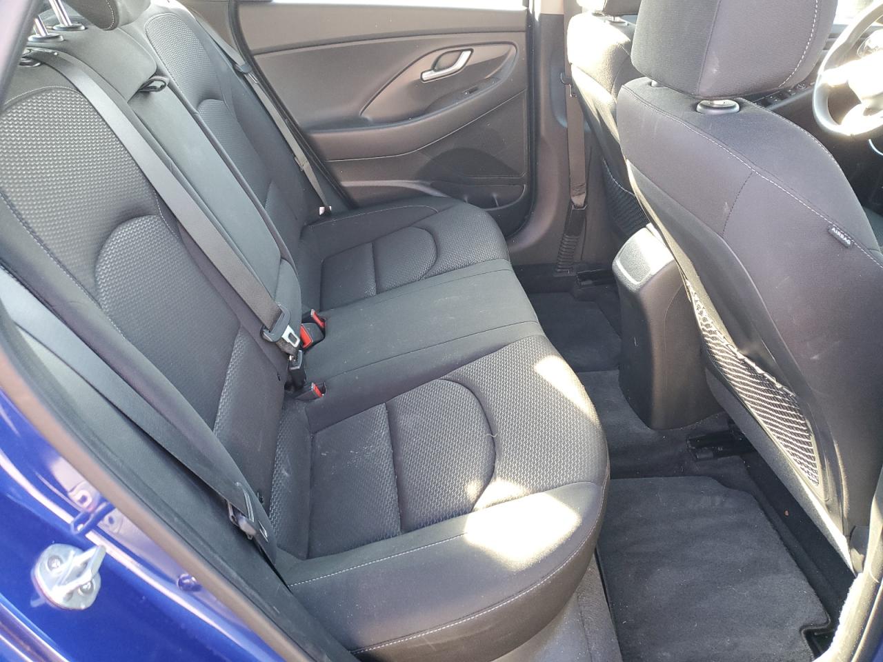 2019 Hyundai Elantra - Image 10