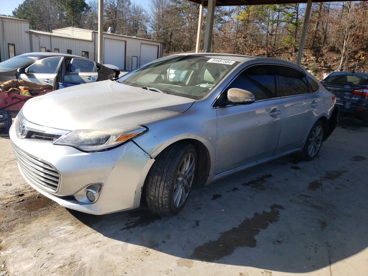 2013 Toyota Avalon - Image 1