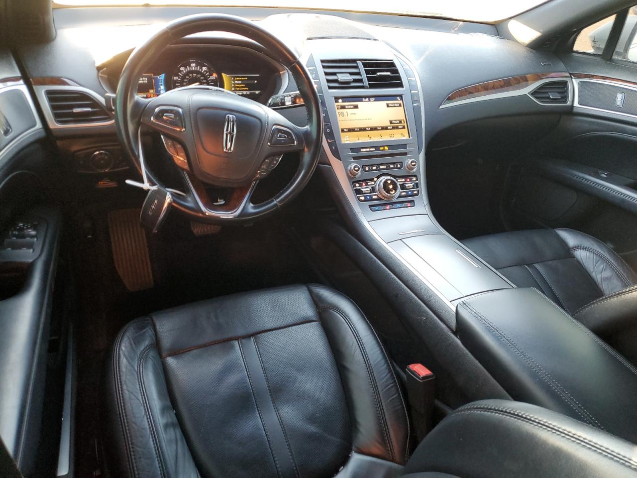 2017 Lincoln MKZ - Image 8
