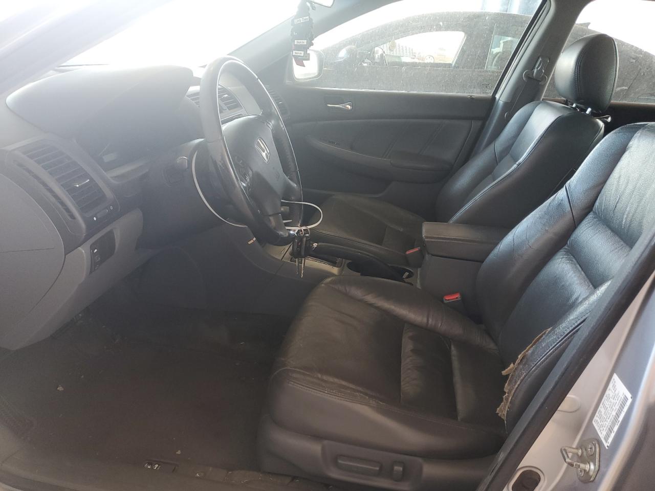 2007 Honda Accord - Image 7
