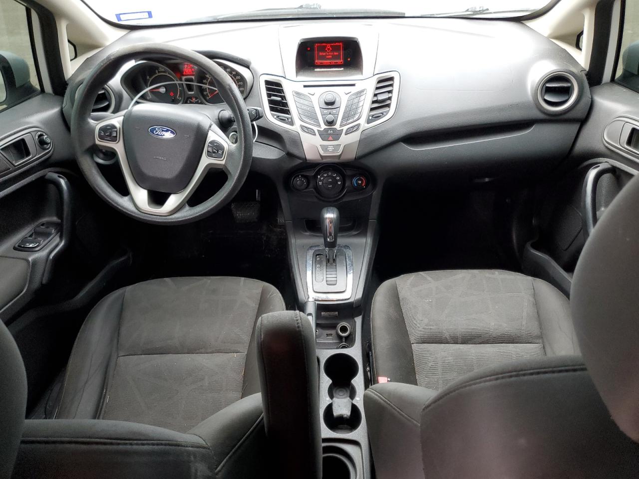 2013 Ford Fiesta - Image 8