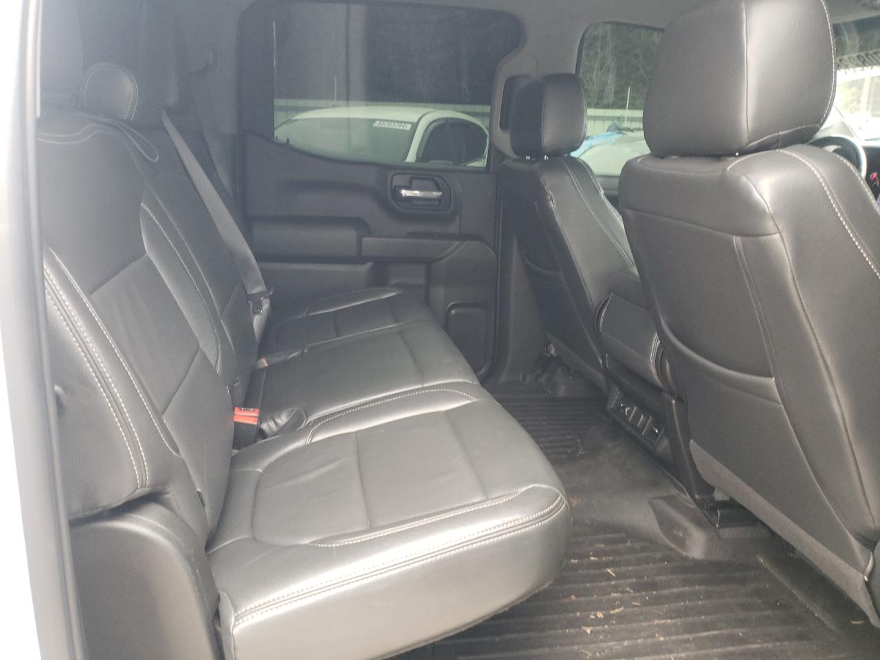2019 Chevrolet Silverado - Image 10