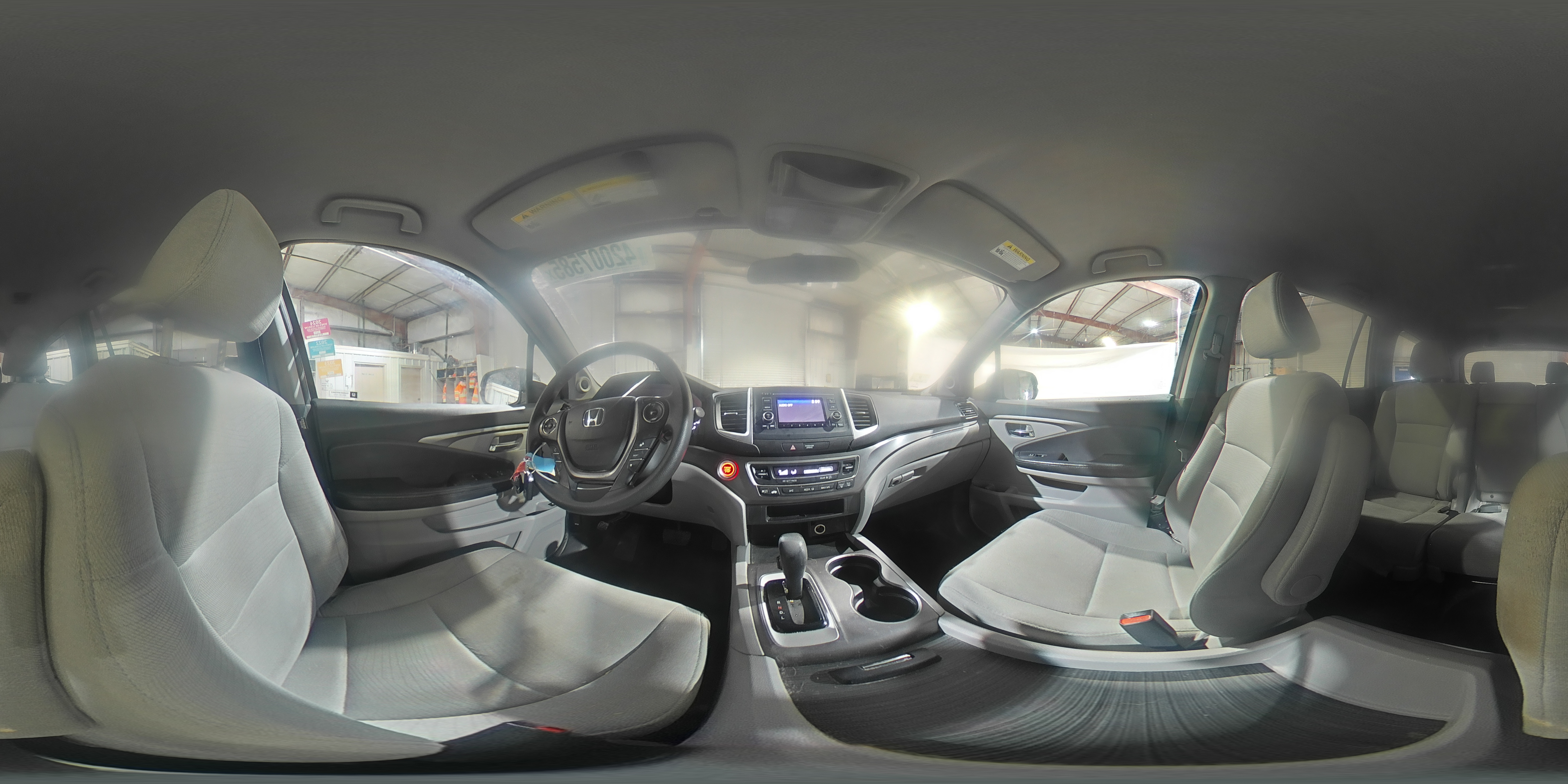 2017 Honda Pilot - Image 15