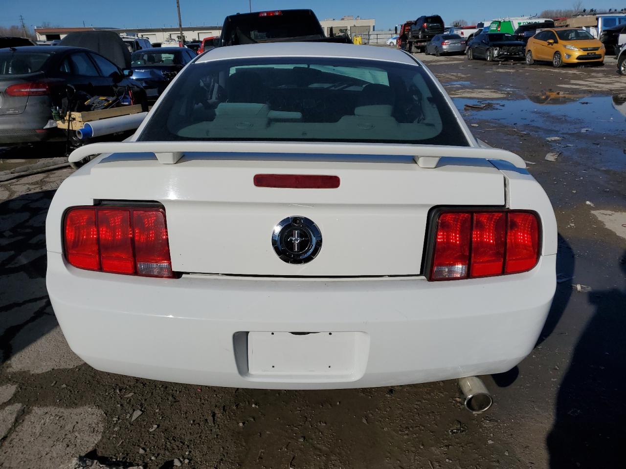 2008 Ford Mustang - Image 6