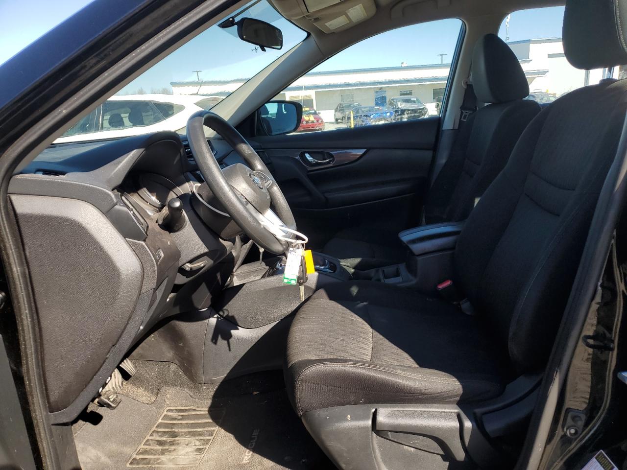 2017 Nissan Rogue - Image 7