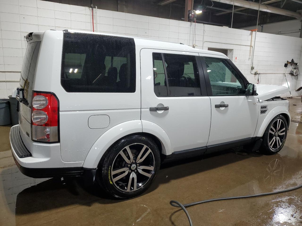 2012 Land Rover LR4 - Image 3