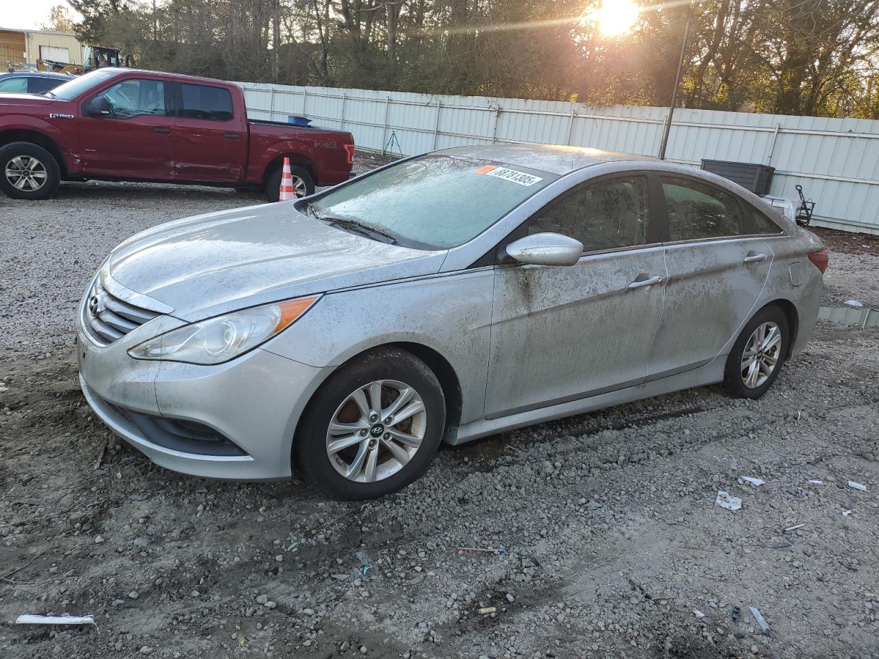 VIN 5NPEB4AC4EH892800 2014 HYUNDAI SONATA no.1