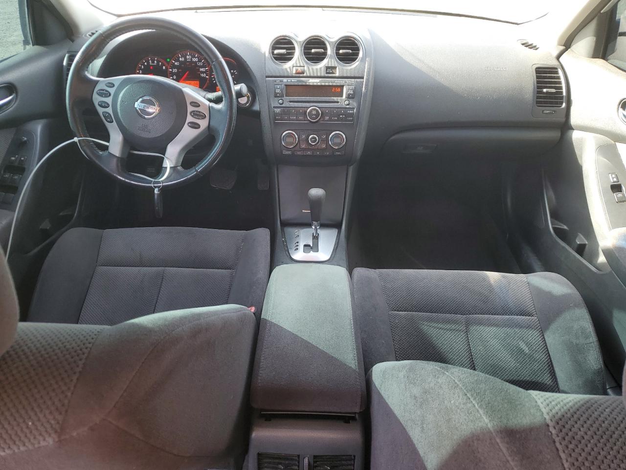 2009 Nissan Altima - Image 8