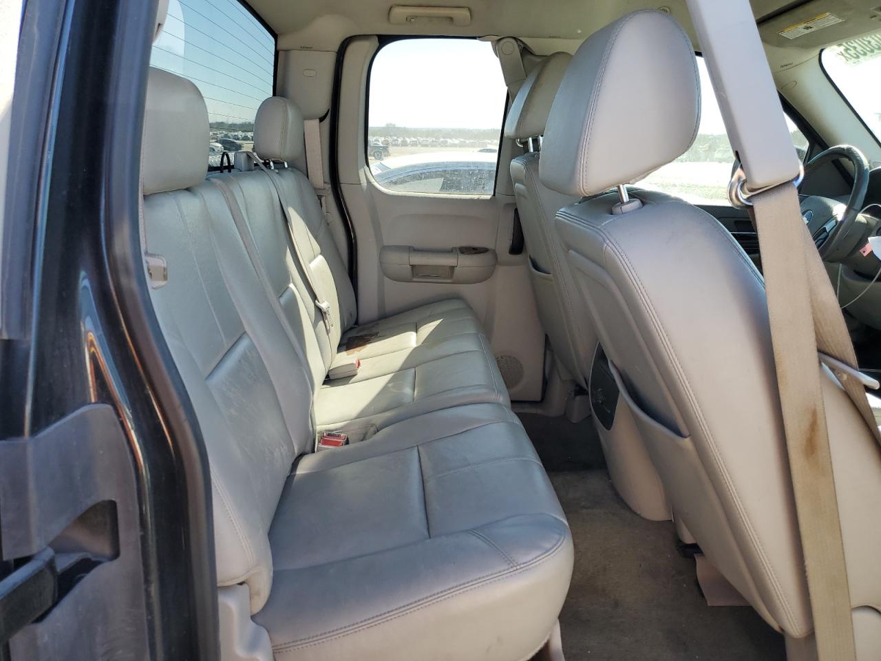 2009 Chevrolet Silverado - Image 10