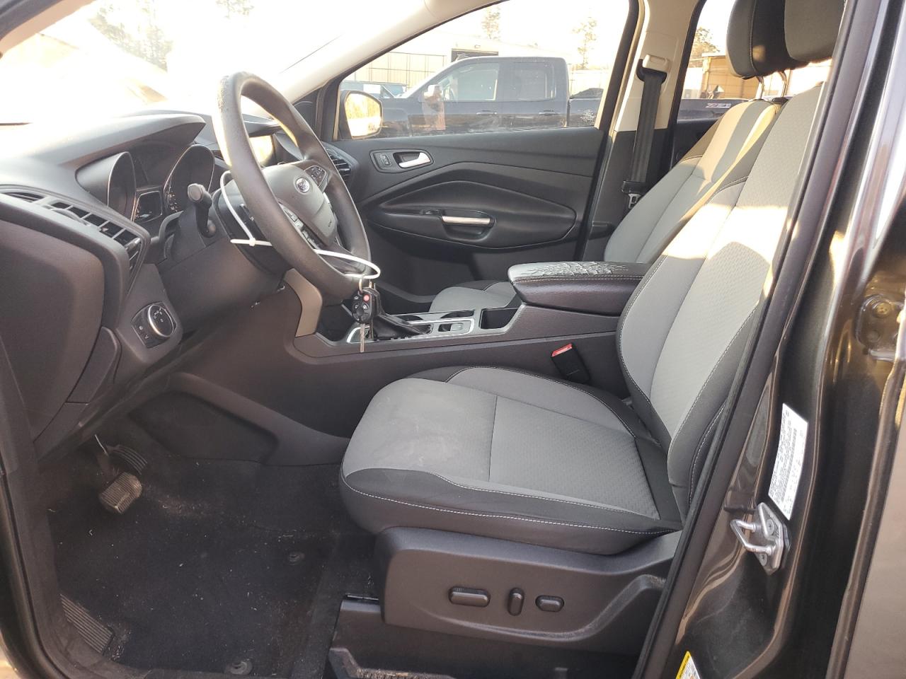 VIN 1FMCU0G91HUC14307 2017 FORD ESCAPE no.7