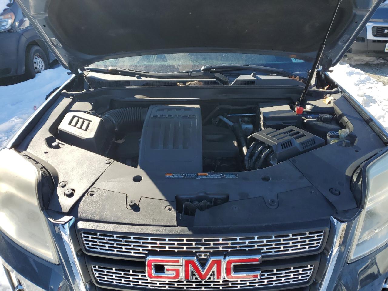2011 GMC Terrain - Image 11