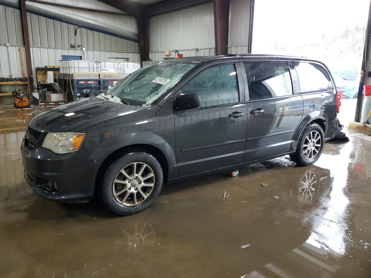 2012 Dodge Caravan - Image 1