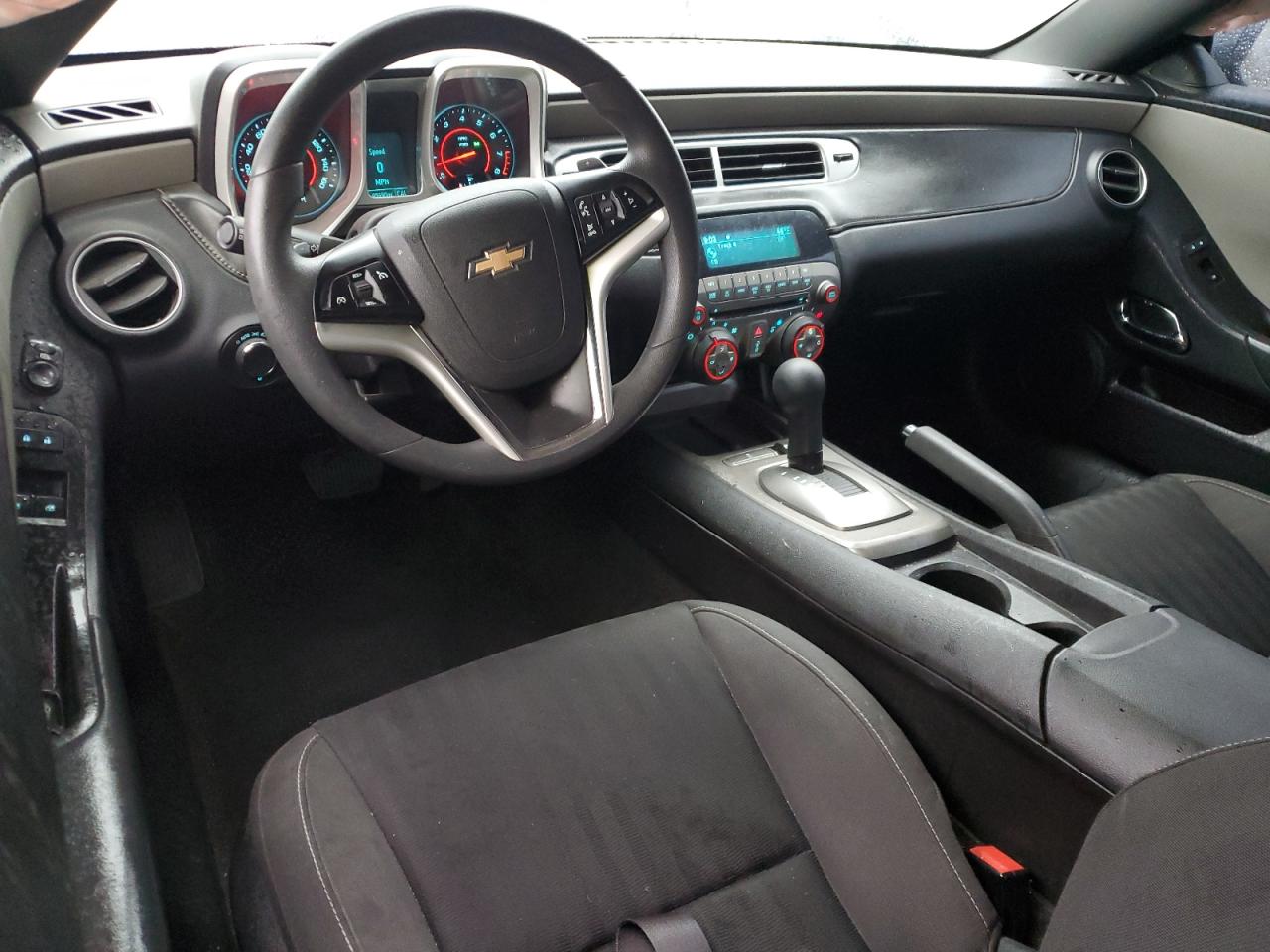 2015 Chevrolet Camaro - Image 8