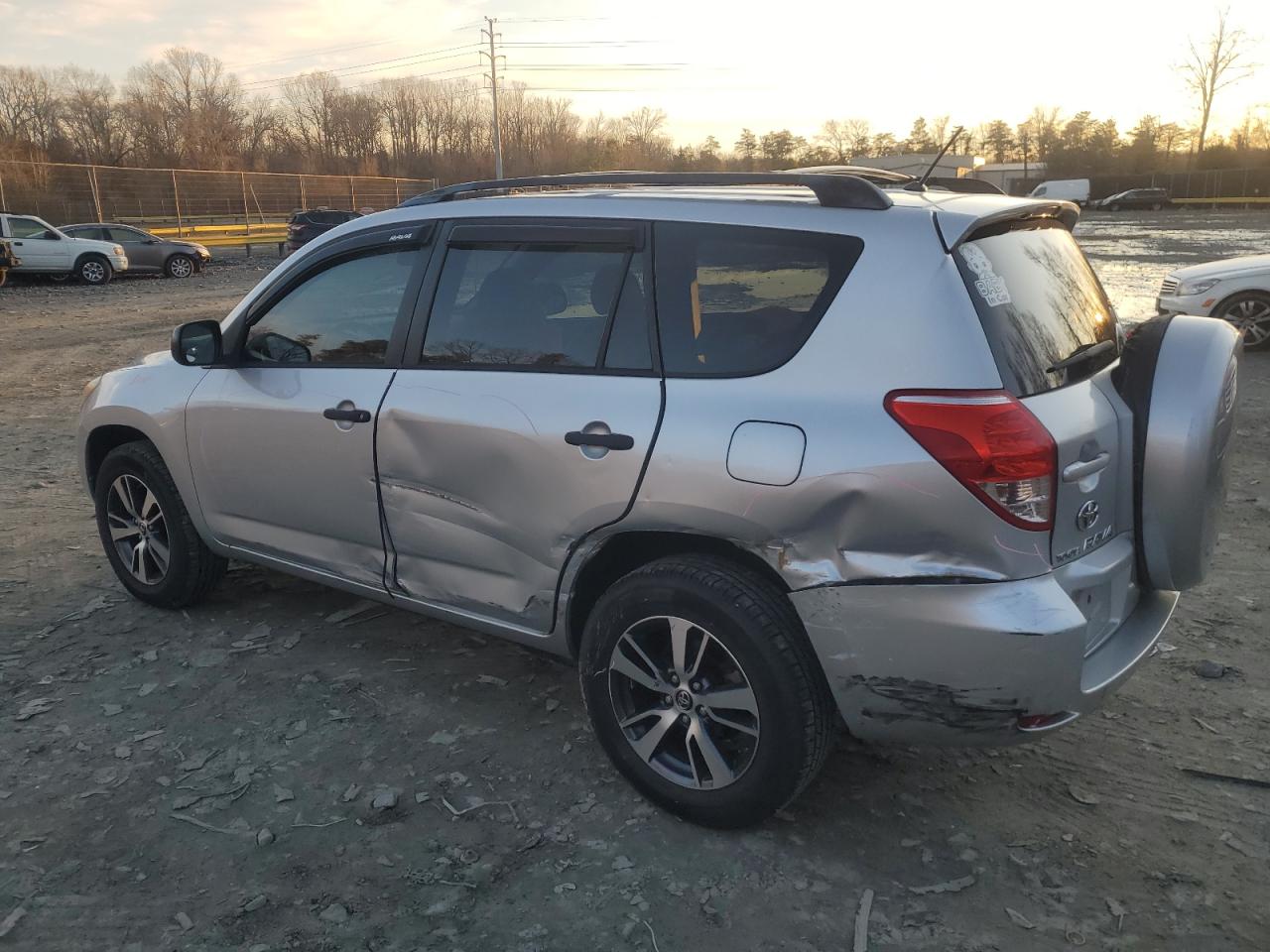 2006 Toyota RAV 4 - Image 2