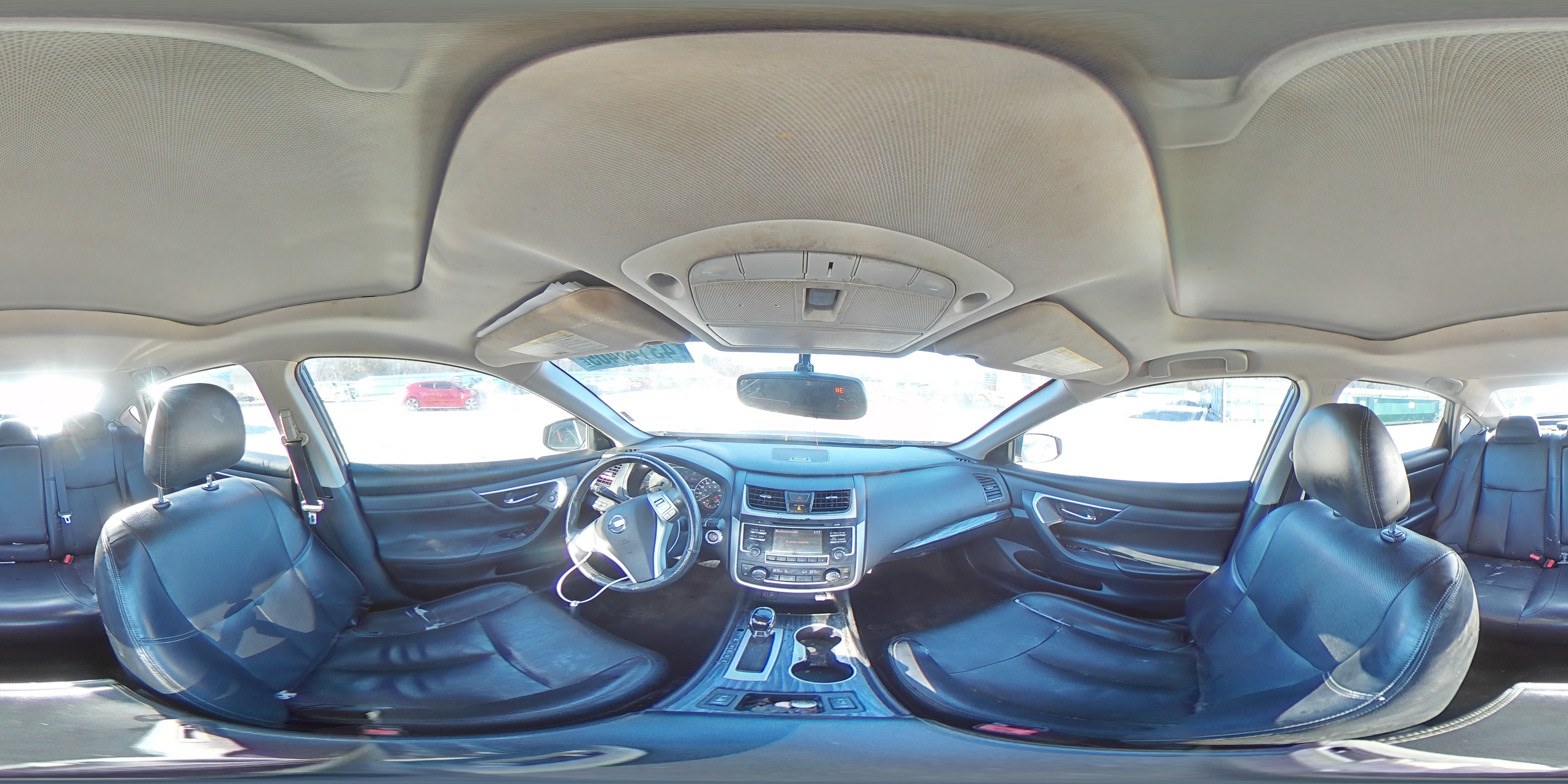 2017 Nissan Altima - Image 13