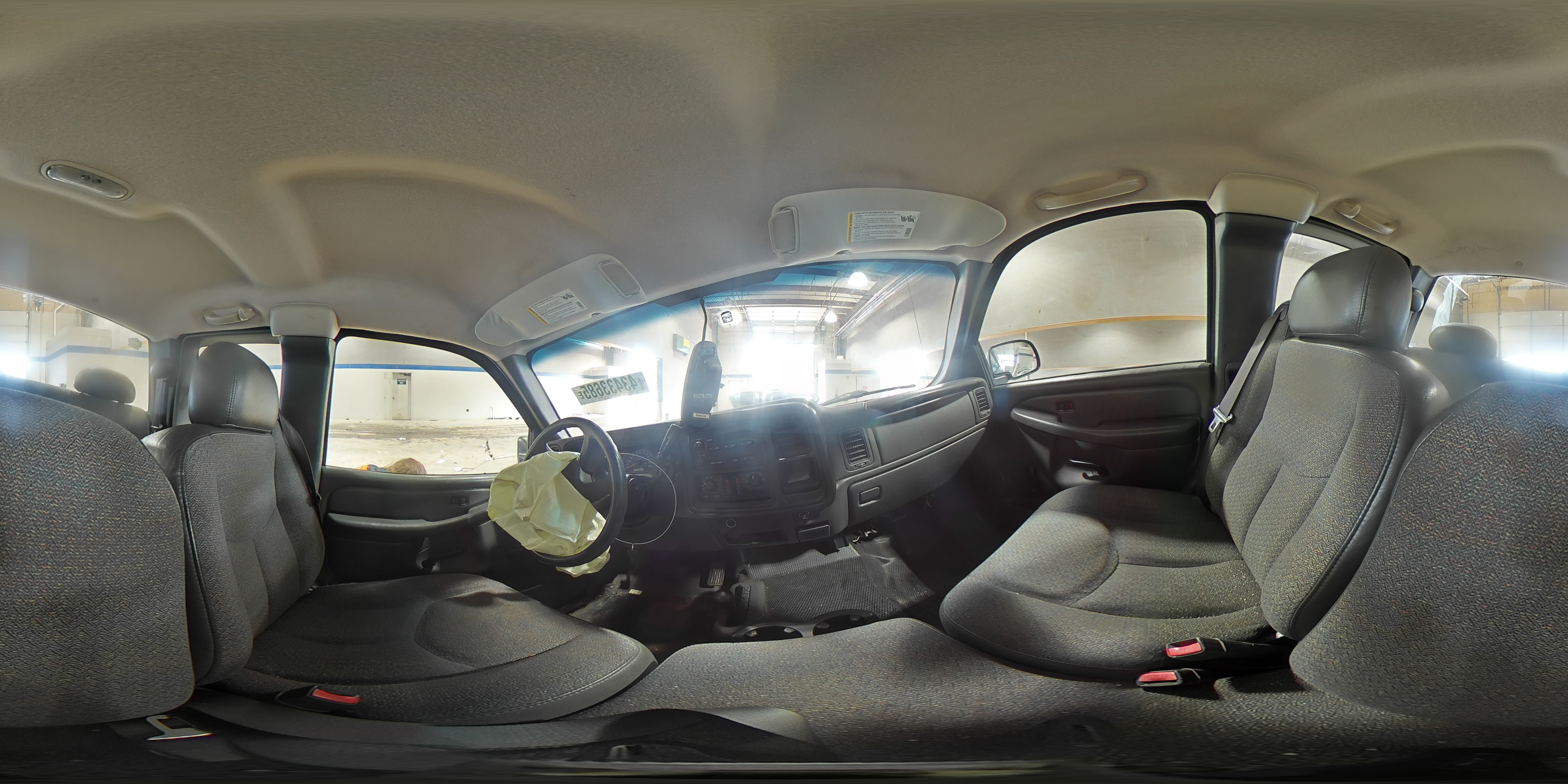 2005 Chevrolet Silverado - Image 13