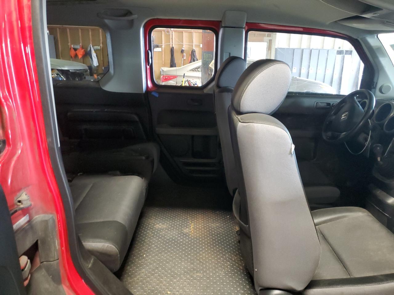2005 Honda Element - Image 11