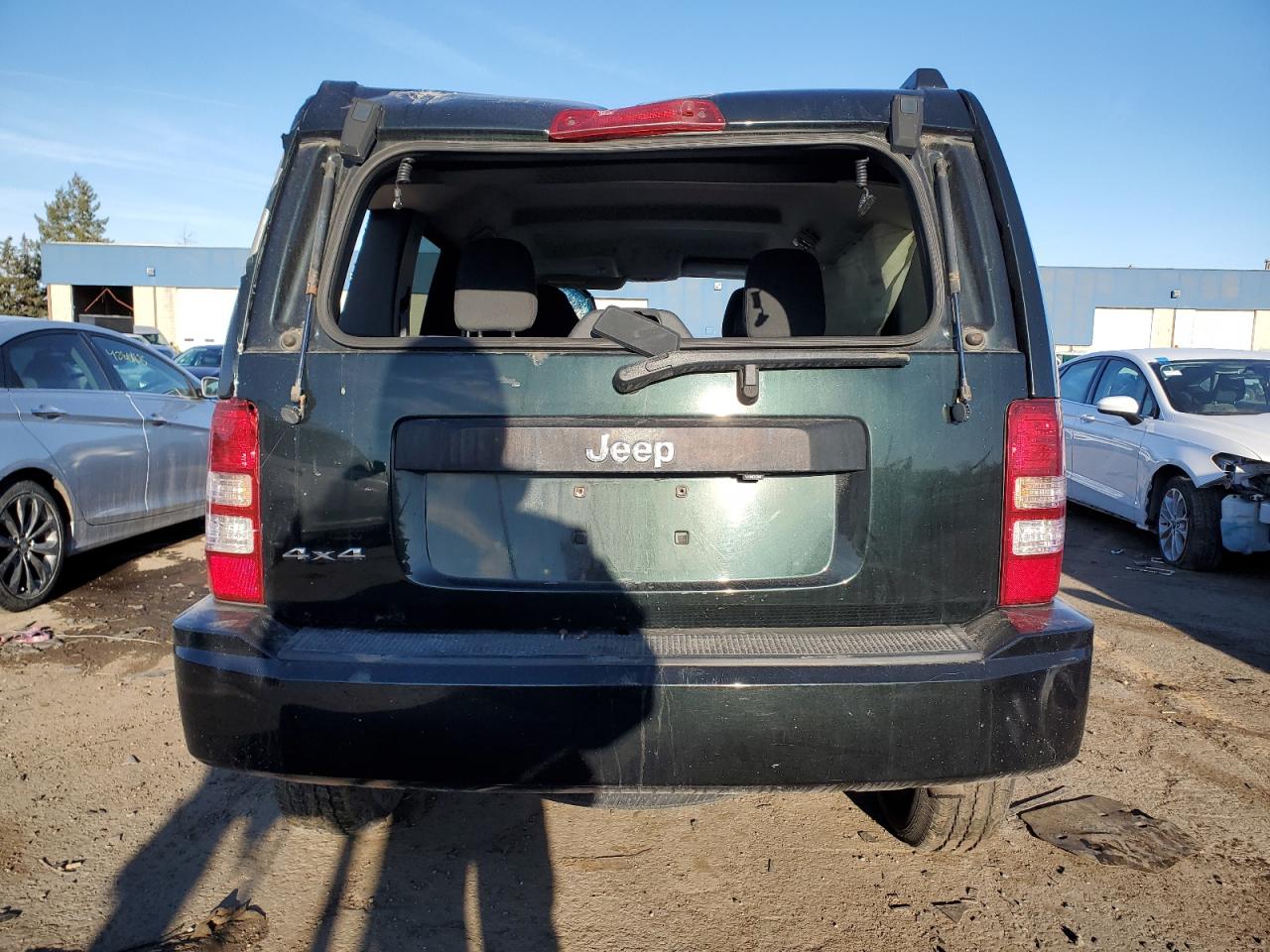 2012 Jeep Liberty (North America) - Image 6